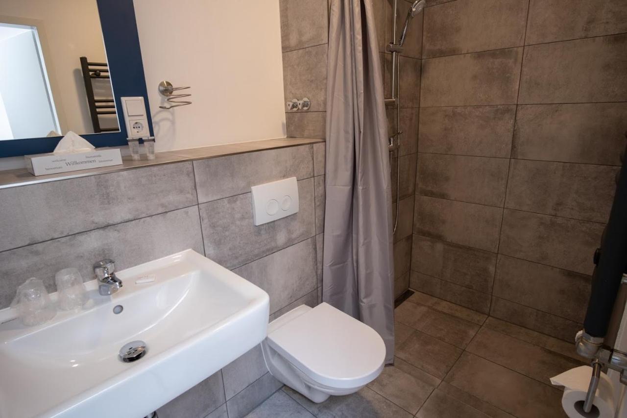 Hotel A24 Bei Hamburg Глинде Экстерьер фото